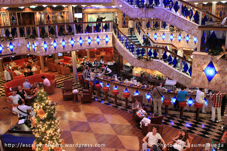 Costa Favolosa - Bar