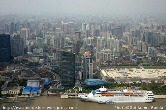 Gare maritime de Shanghai - Costa Classica - 25 avril 2009