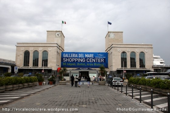 Gare maritime de Naples