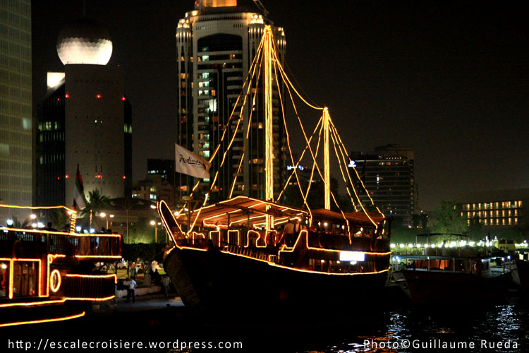 Croisière et dîner sur la Creek en Dhow