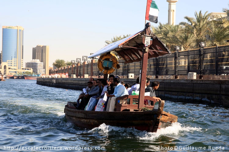 Abra sur la Creek de Dubaï