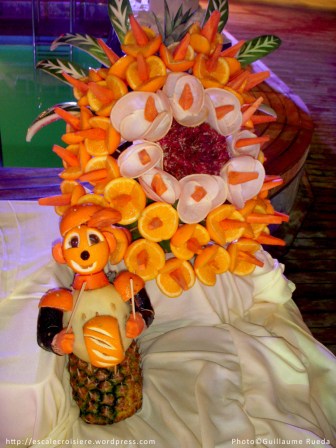 Sculpture sur fruits Costa Victoria