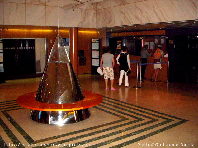Costa Romantica - Atrium