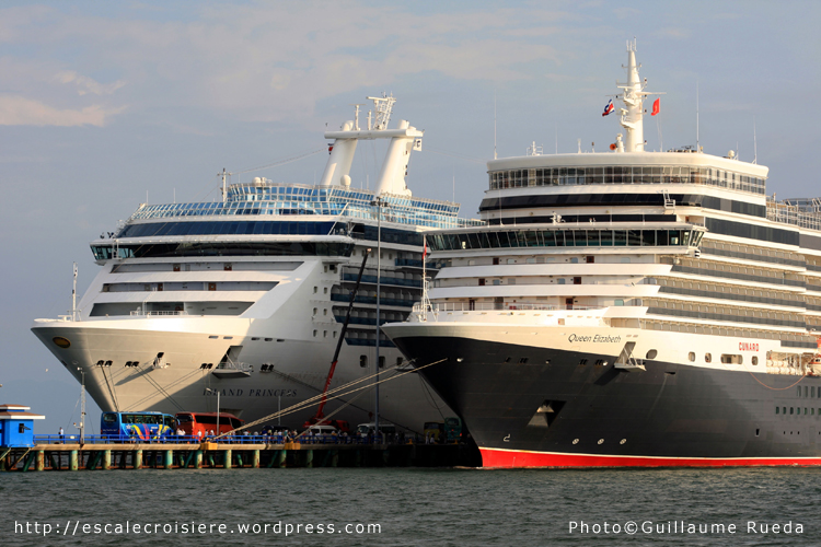 Island Princess et Queen Elizabeth