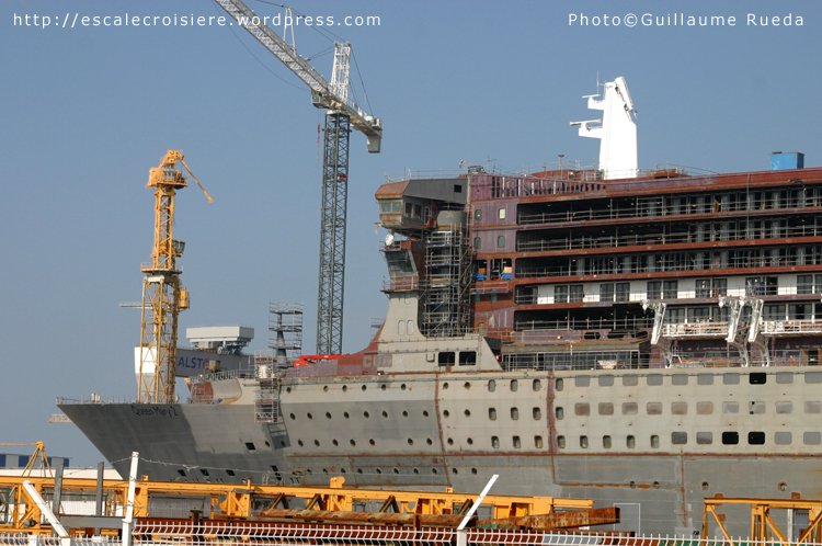 Queen Mary 2 - Construction