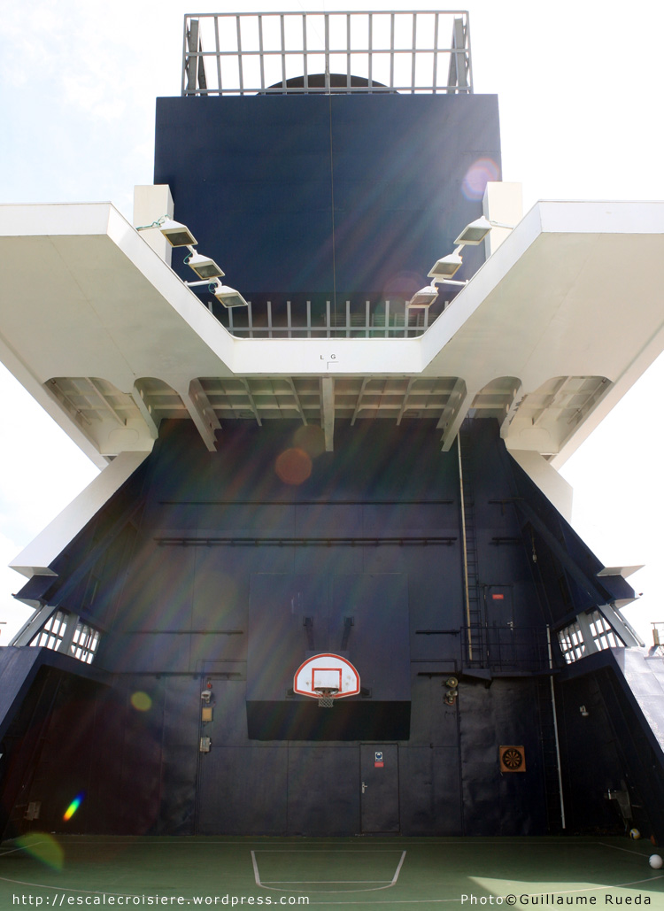 Terrain de basket - Celebrity Infinity