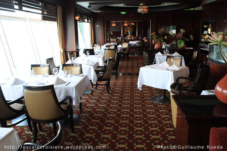 Liberty of the Seas - Chops Grille Steakhouse restaurant