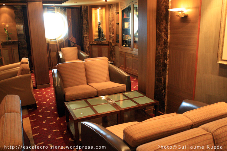 Liberty of the Seas - Connoisseur Club - Bar à cigars
