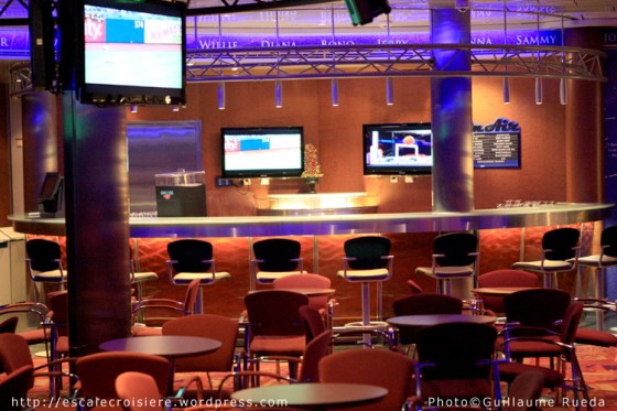 Liberty of the Seas - Salon On Air Club