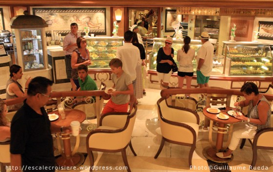 Royal Princess - International Café