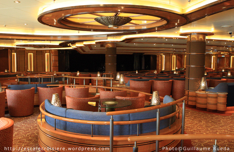 Royal Princess - Vista Lounge