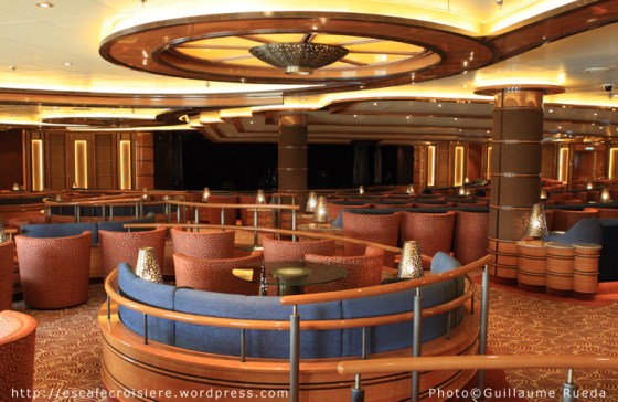 Royal Princess - Vista Lounge