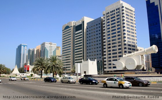 Abu Dhabi - Place Ittihad