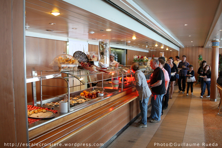 Costa Victoria - Bolero Restaurant Buffet