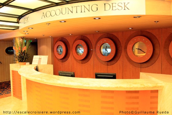 MSC Armonia - Accounting desk