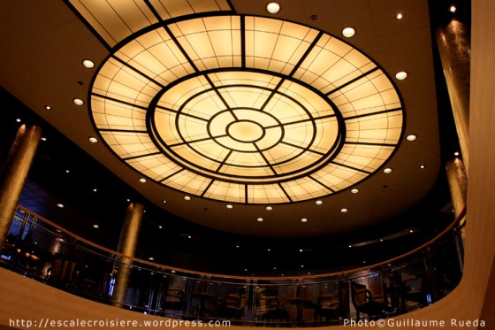 MSC Armonia - Atrium