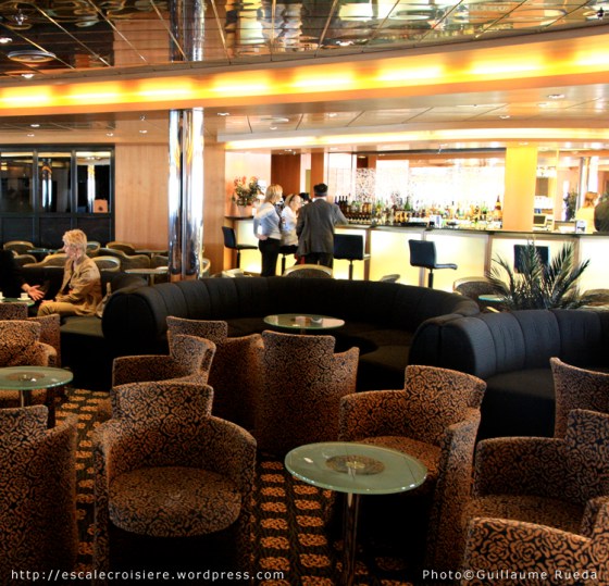MSC Armonia - Armonia Lounge