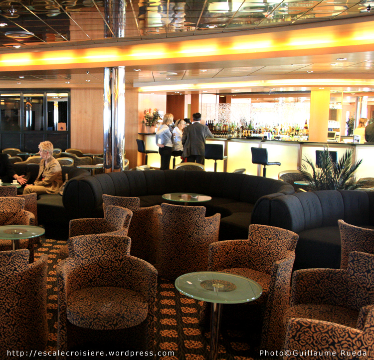 MSC Armonia - Armonia Lounge