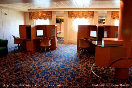 MSC Armonia - Internet Café