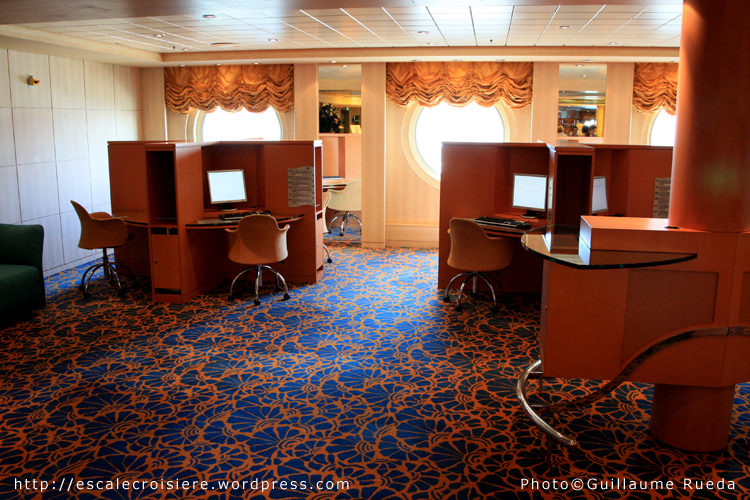 MSC Armonia - Internet Café
