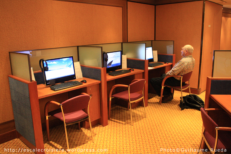 Queen Mary 2 - Espace Internet