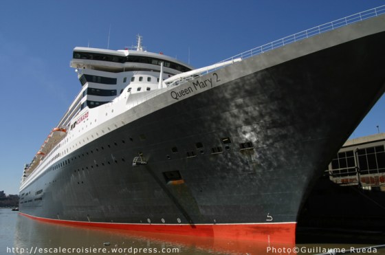 Queen Mary 2 - New York avril 2005