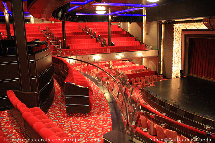 Queen Mary 2 - Royal Court Theater