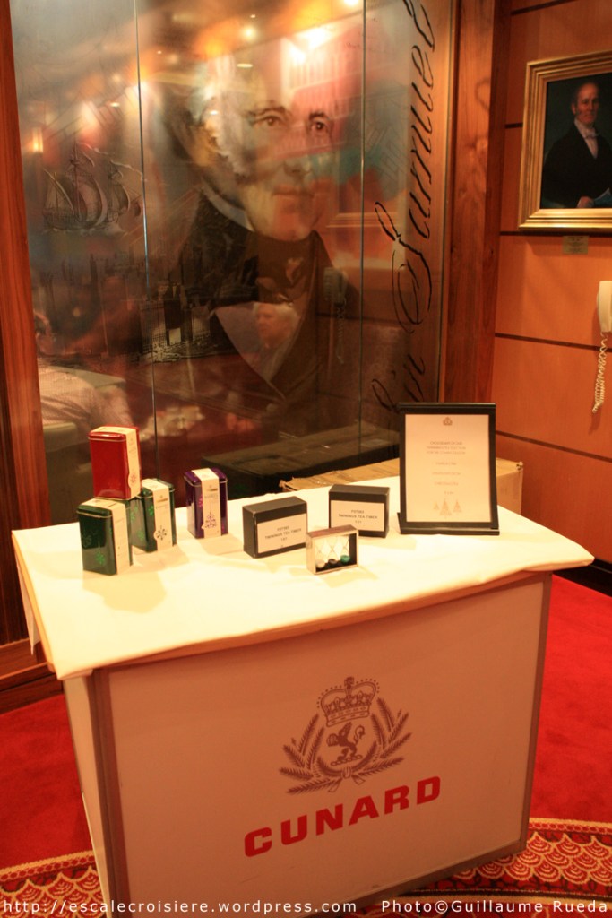 Queen Mary 2 - Sir Samuel's bar