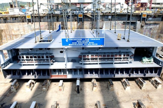 Britannia pose de la quille