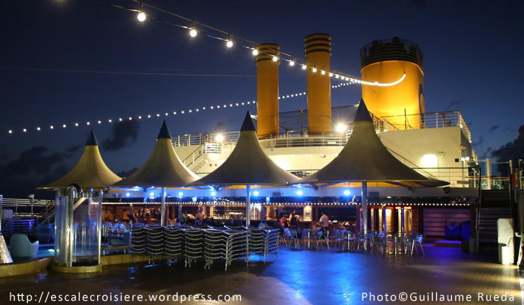 Costa Luminosa - Bar piscine Lido Delphinus