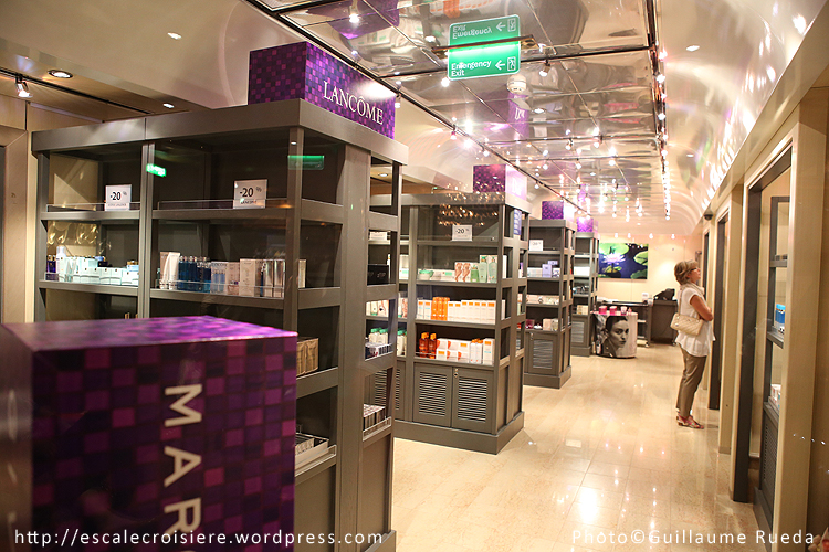 Costa Luminosa - La Galleria - Boutiques