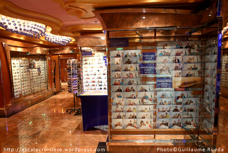 Costa Luminosa - La Galleria - Boutiques