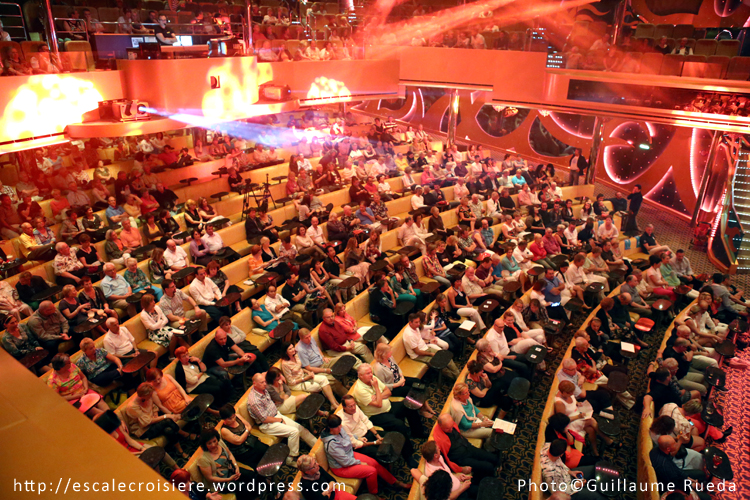 Costa Luminosa - Theatre Phoenix