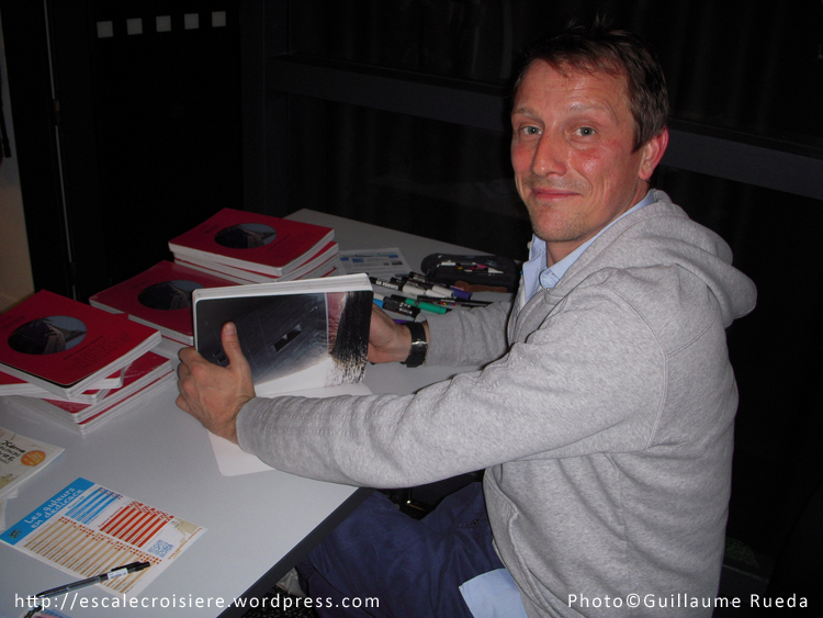 Queen Elizabeth - Les Aventures d'un Gentleman Voyageur - Simon Allix