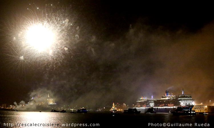 Queen Mary 2 - Queen Victoria - Queen Elizabeth -Feu d'artifice