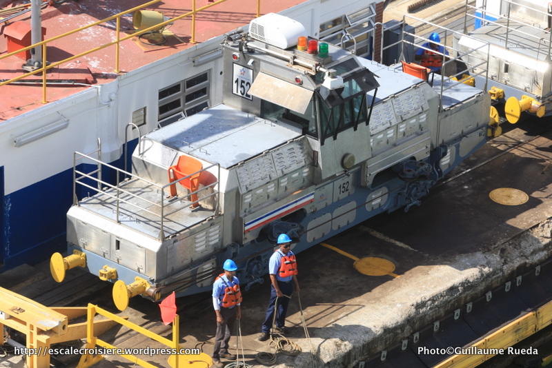 Canal de Panama - Mule écluses de Gatun