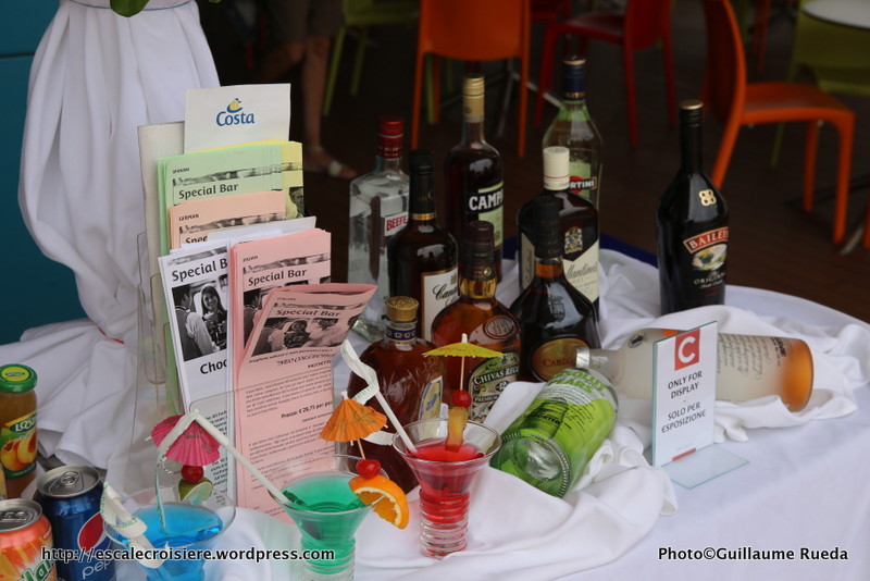 Cosa neoRiviera - Riomaggiore pool bar