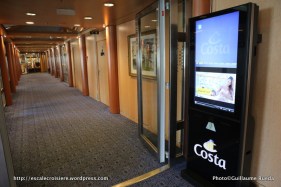 Costa neoRiviera - borne d'information