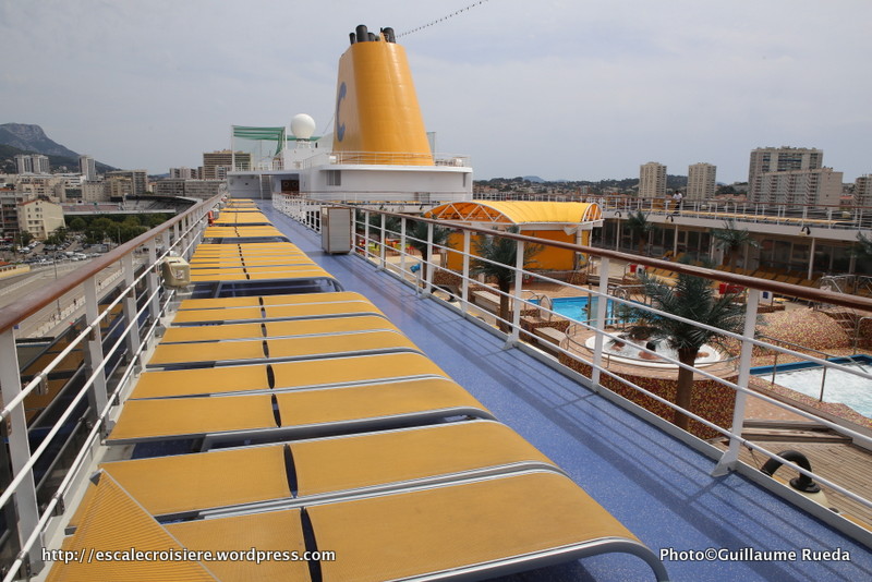 Costa neoRiviera - Piscine et solarium