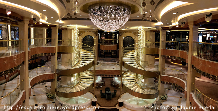 Regal Princess - Atrium
