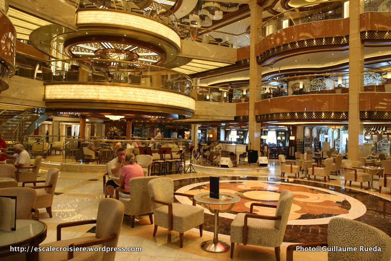 Regal Princess - Atrium