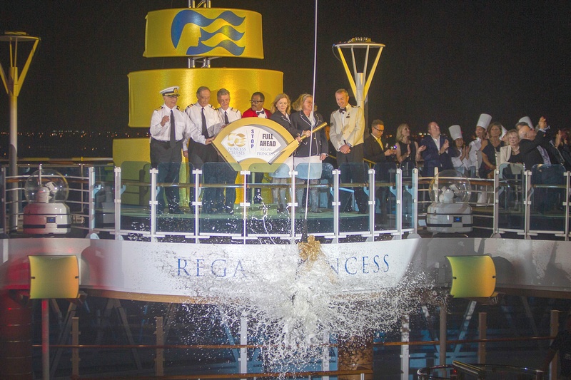 Regal Princess - baptême par les acteurs de la série de La croisière s'amuse - Love boat