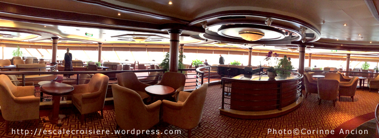 Queen Elizabeth - Commodor Club