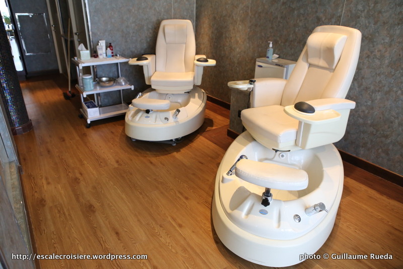 Queen Elizabeth - Esthéticienne