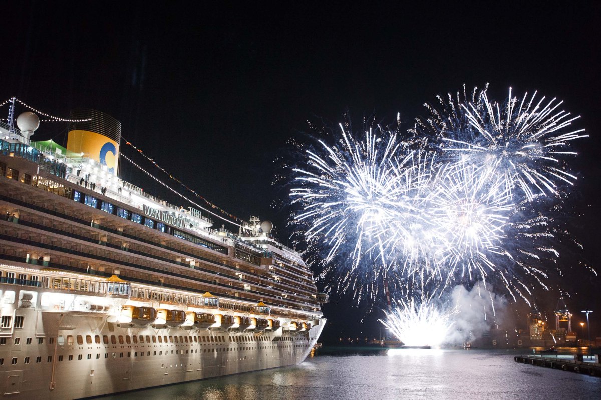 Costa Diadema - feu d'artifice - Baptême - 2014-11-07
