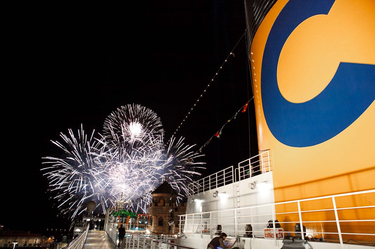 Costa Diadema - feu d'artifice - Baptême - 2014-11-07