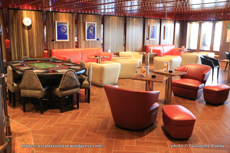 Costa Diadema - Cigar Lounge