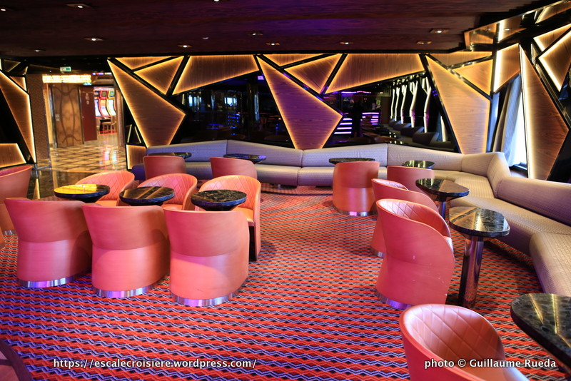 Costa Diadema - Piano bar Principe Nero