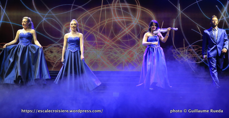 Costa Diadema - Theatre Emerald