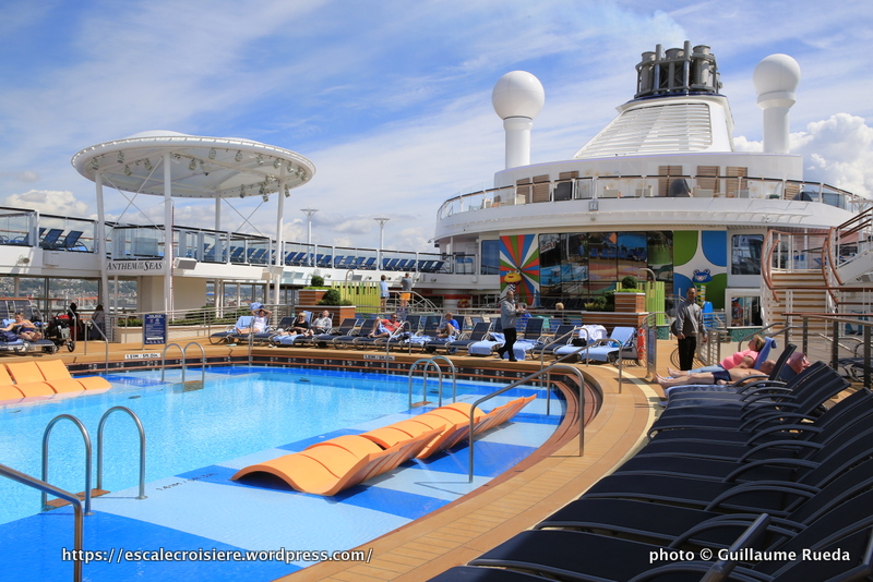 Anthem of the Seas - piscine extérieure